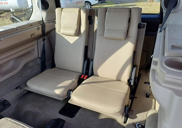 Land Rover Discovery cena 109470 przebieg: 101000, rok produkcji 2013 z Szczecinek małe 92